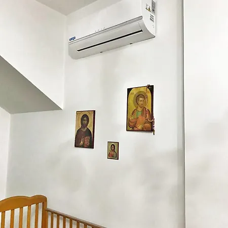 Spaziosa Casa Salentina 6 Ospiti Freeparking 5 Min A Lecce Pochi Min Mare Wi-fi Apartment
